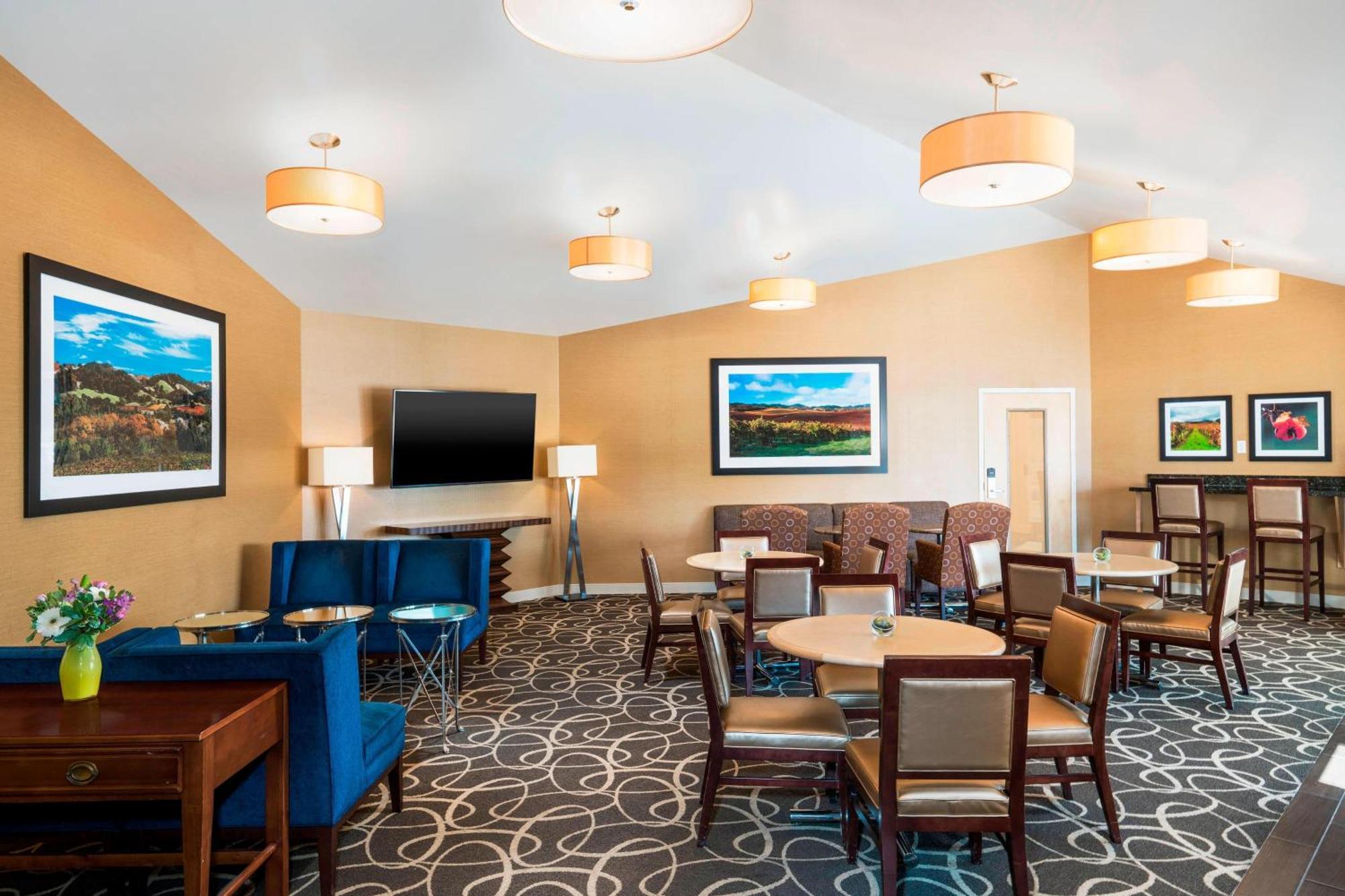 Sheraton Sonoma Wine Country Petaluma Exterior photo